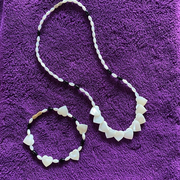Fashion Jewelry Jewelry - Heart Beaded Necklace Set.